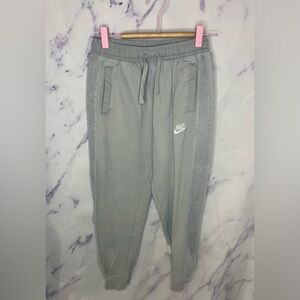 Nike Boys Light Gray Fleece Sweatpant/Joggers Sz M